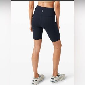 Lululemon Wunder Train High-Rise Short Everlux Navy 8” , size 4